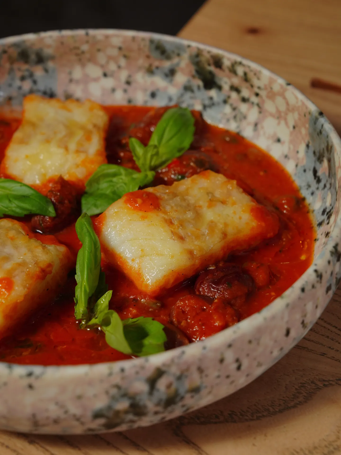 [BAN-09] Llom de bacallà amb salsa de tomàquet